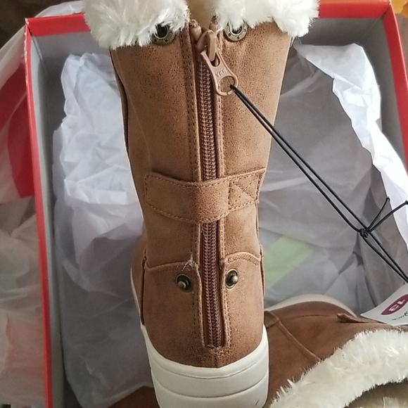 🍇 New Brown Boots - Picture 7 of 7